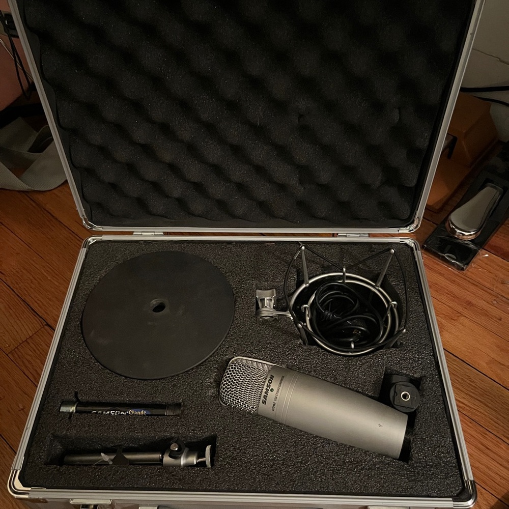 SAMSON CO1U USB STUDIO CONDENSER MICROPHONE – FULL SET IN HARD CASE! - Picture 4 of 6